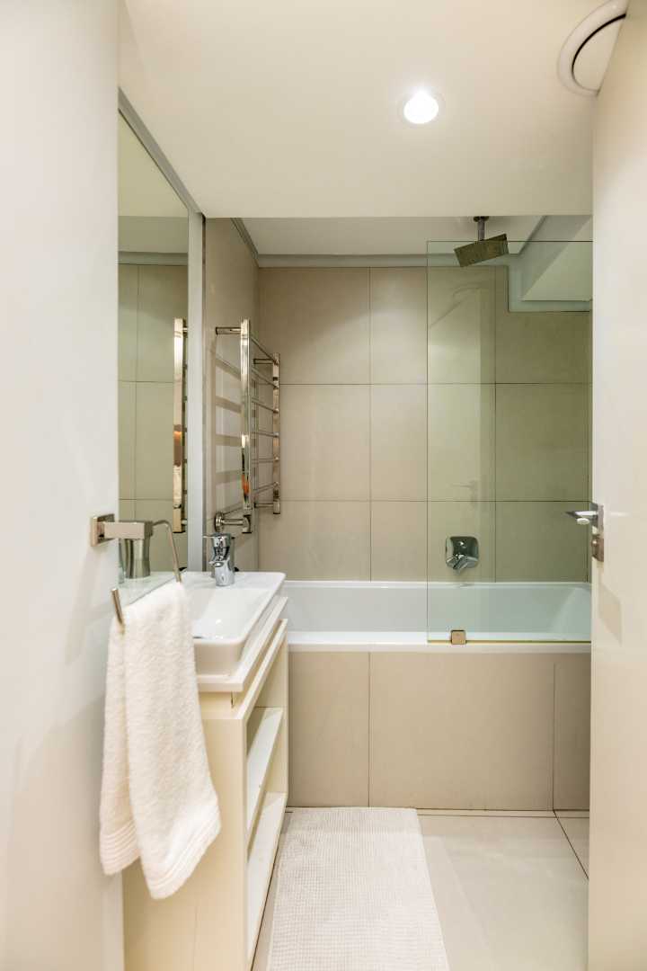 3 Bedroom Property for Sale in Sea Point Western Cape